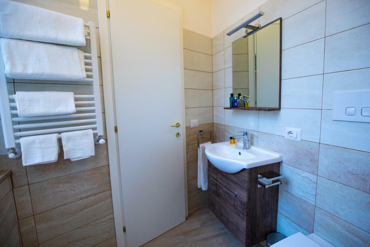 Amazing Trevi Fountain Apartment Roma Ngoại thất bức ảnh